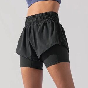 POPFLEX Midi Supershort™ - Black Women's Athletic Shorts Size Medium